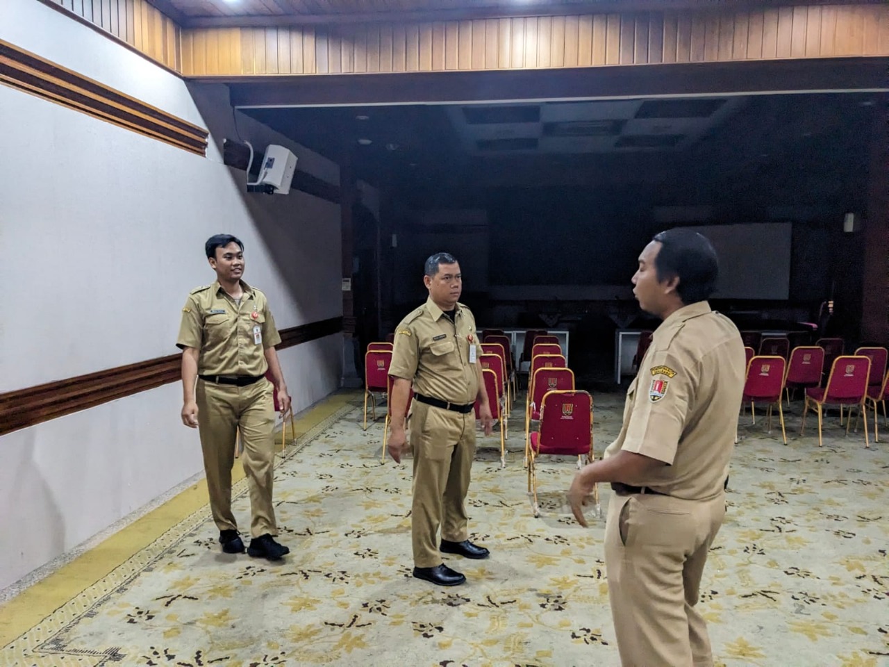 Pengecekan Jaringan untuk Rencana Kantor Sementara Wali Kota Semarang